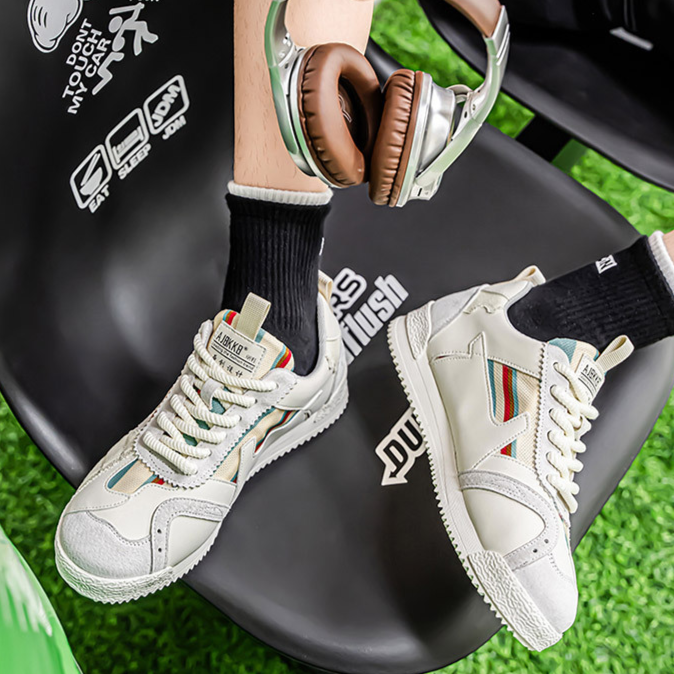 Circuit Retro Sneakers