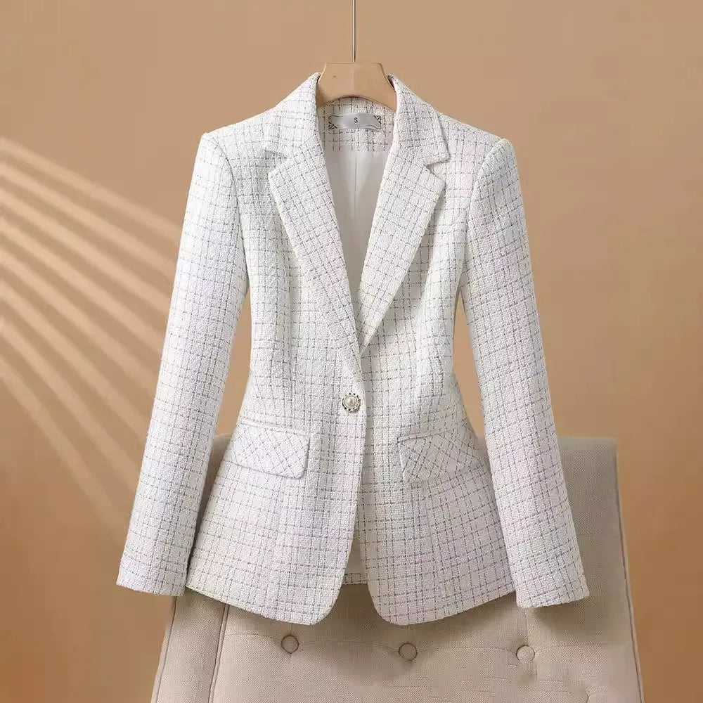 Annelise Blazer